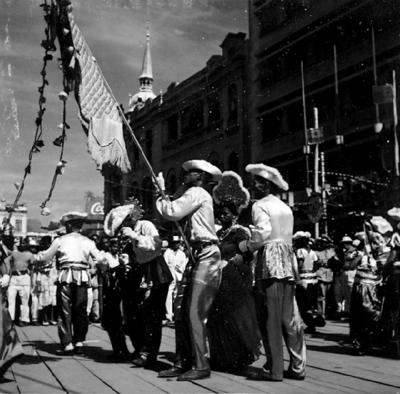 Desfile de agremiação carnavalesca