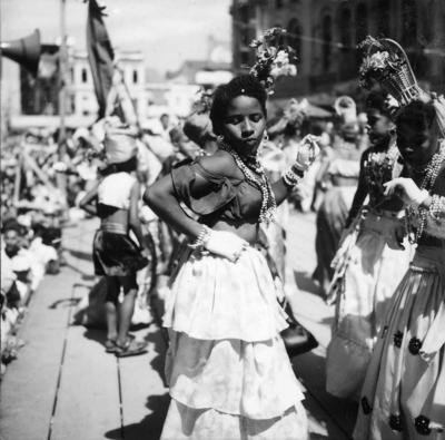 Desfile de agremiação carnavalesca