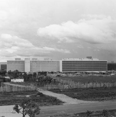 Edifícios residenciais projetados para os Institutos de Aposentadoria e Pensões