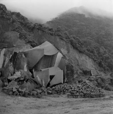 Departamento de Estradas de Rodagem - pedreira