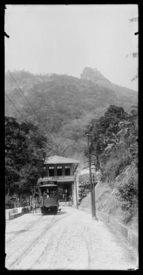 Estrada de Ferro do Corcovado, Restaurante Silvestre, Km 1.1
