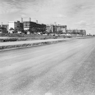 Construção de edifícios residenciais projetados para os Institutos de Aposentadoria e Pensões