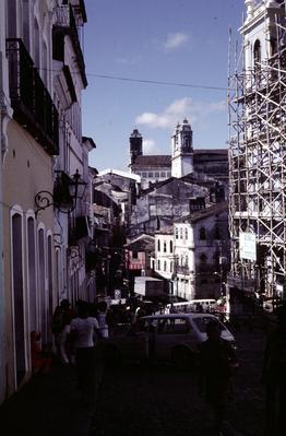 Aspectos de rua e sobrados