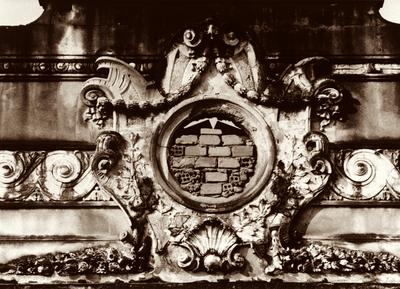 Detalhe de ornamento em prédio na Avenida Rodrigues Alves