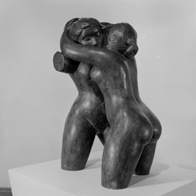 Esculturas de Alfredo Ceschiatti, "O Abraço".