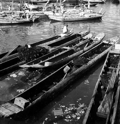 Embarcações na rampa e arredores do Mercado Modelo