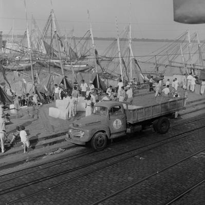 Campanha Ford - viagem ao Norte e Nordeste (fábrica de gelo)