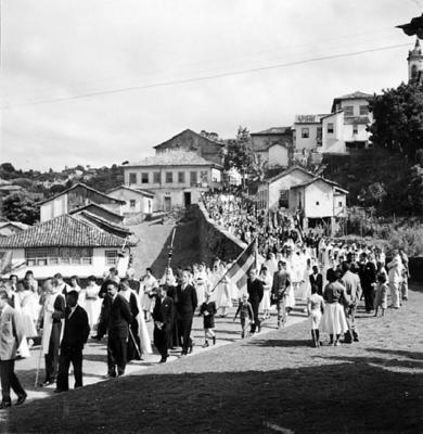 Semana Santa - Descida de Jesus Cristo da cruz e procissão