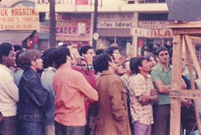 Espectadores assistem ao jogo da Copa do Mundo FIFA