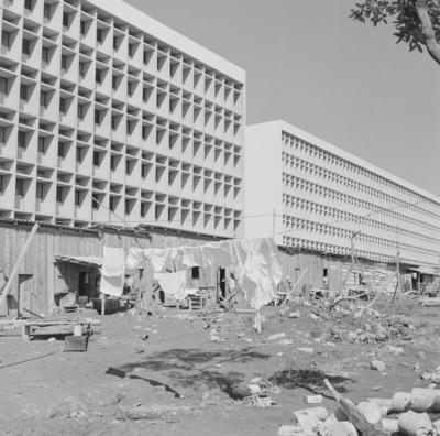 Edifícios residenciais projetados para os Institutos de Aposentadoria e Pensões