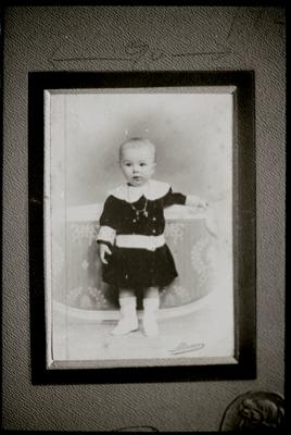 Noel Rosa com 1 ano (reprodução)