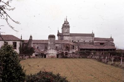 Mosteiro de Tibães - vista lateral