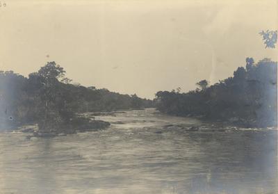 Corredeira no Rio Jatobá, braço esquerdo do Xingu