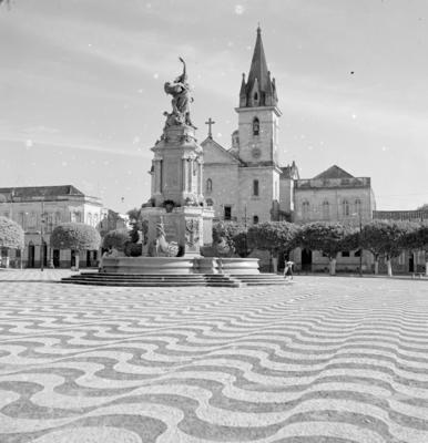 Igreja de São Sebastião e Monumento à Abertura dos Portos