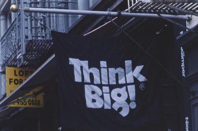 Flagrante de rua - placas, letreiros e cartazes