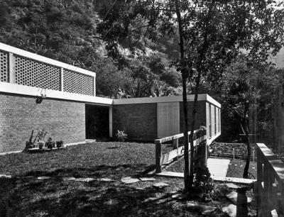 Residência de Kurt Politzer, projeto do arquiteto Wit Olaf Prochnik e de Burle Marx