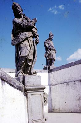 Estátuas dos 12 profetas