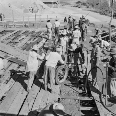 Trabalhadores na construção do Congresso Nacional
