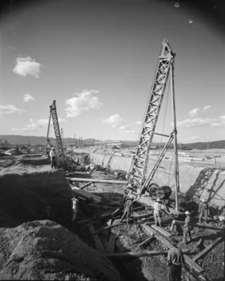 Construção da Siderúrgica Aços Anhanguera S. A.