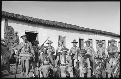 José Rufino (segundo a esquerda) e membros da volante do estado da Bahia