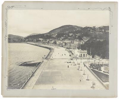 Avenida Beira Mar a partir da Lapa, ao fundo, o Morro da Nova Cintra