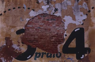 Flagrante de rua - placas, letreiros e cartazes