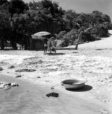 José Pancetti pintando na lagoa de Abaeté