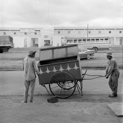 Área comercial da avenida W3