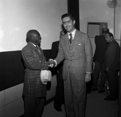 Grande Otelo (à esquerda) e Rômulo Paes