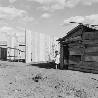 Moradia na Sacolândia, arredores de Brasília
