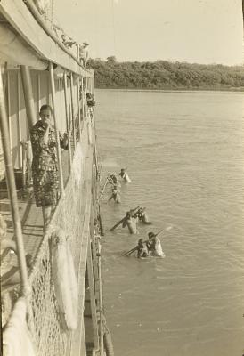 Desencalhando o vapor Barão de Cotegipe