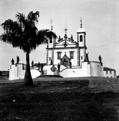 Santuário Diocesano do Bom Jesus de Matosinhos, com profetas