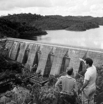 Campanha publicitária da agência Panam para Brastemp - barragem