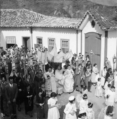 Semana Santa - Descida de Jesus Cristo da cruz e procissão