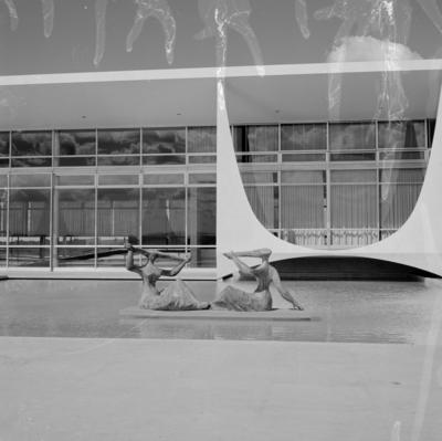 Escultura "As Iaras" ou "As Banhistas", de Alfredo Ceschiatti