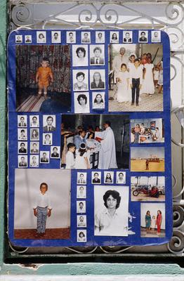 Flagrante de rua - placas, letreiros e cartazes