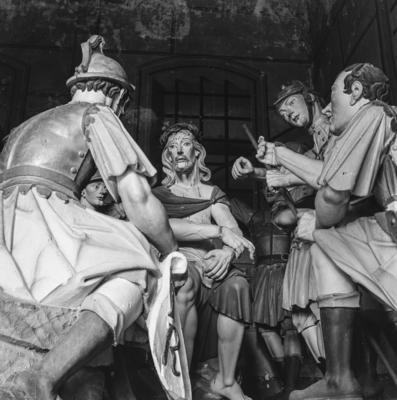 Via Crucis, Passos da Paixão, esculturas de Aleijadinho, Cristo no Passo da Coroação de Espinhos