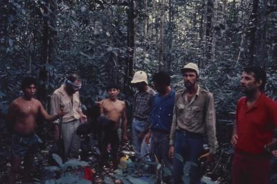 Equipe da expedição Pico da Neblina. Da esquerda para direita, em segundo lugar, está Jorge Bodanzky