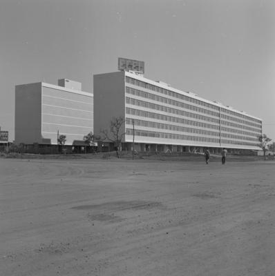 Edifícios residenciais projetados para os Institutos de Aposentadoria e Pensões