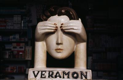 Flagrante de rua - placas, letreiros e cartazes