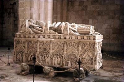 Mosteiro de Alcobaça - túmulo de Inês de Castro