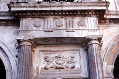 Edificação não identificada - fachada