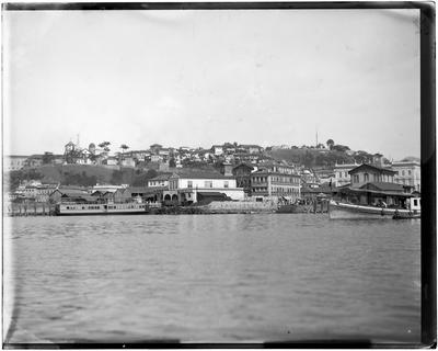 Vista do Cais Pharoux, Morro do Castelo ao fundo