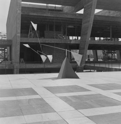Museu de Arte Moderna - MAM , escultura de Alexander Calder