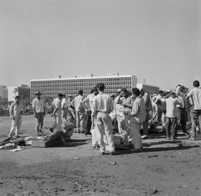 Edifícios residenciais projetados para os Institutos de Aposentadoria e Pensões