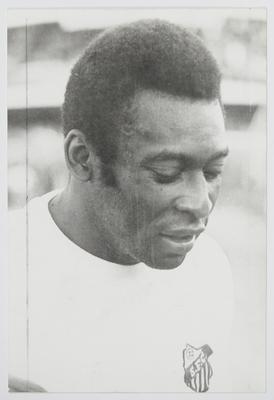 Pelé com a camisa do Santos