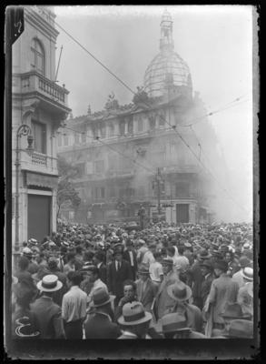 Revolução de 1930 - Incêndio na torre do Jornal "O Paiz"