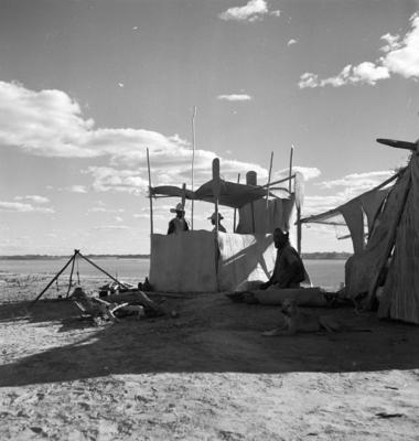 Acampamento às margens do Rio São Francisco