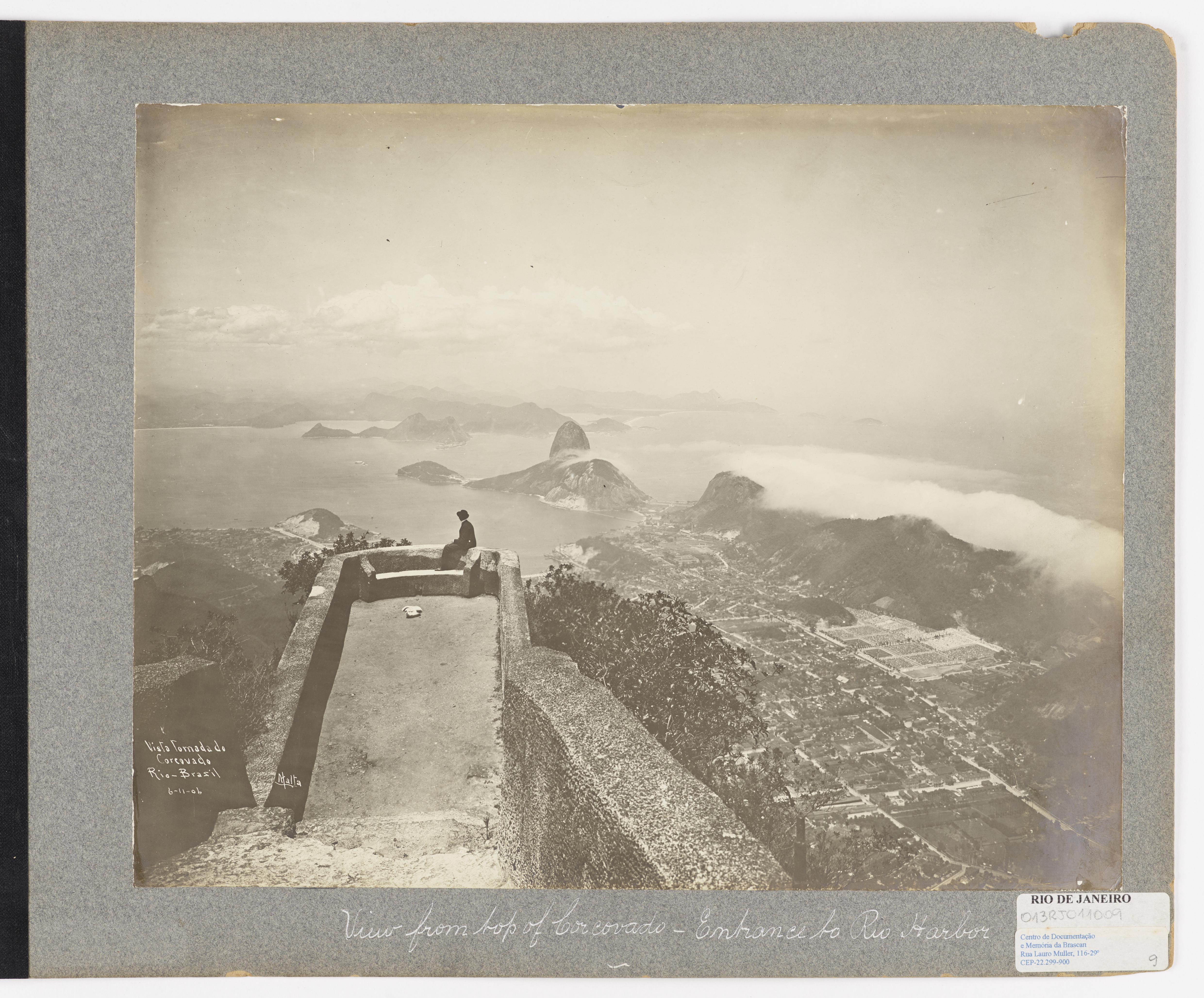Vista do Rio de Janeiro tomada do morro do Corcovado