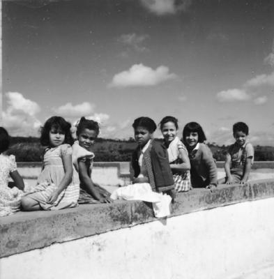 Santuário Diocesano do Bom Jesus de Matosinhos, com crianças